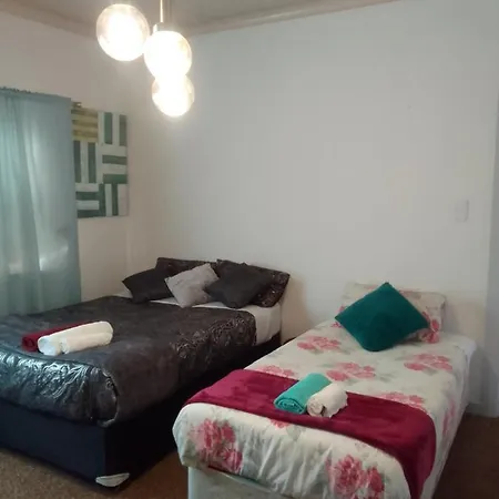 Lrn Brackenfell Homestay Cidade Do Cabo Exterior foto
