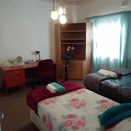 Lrn Brackenfell Homestay Cidade Do Cabo Exterior foto