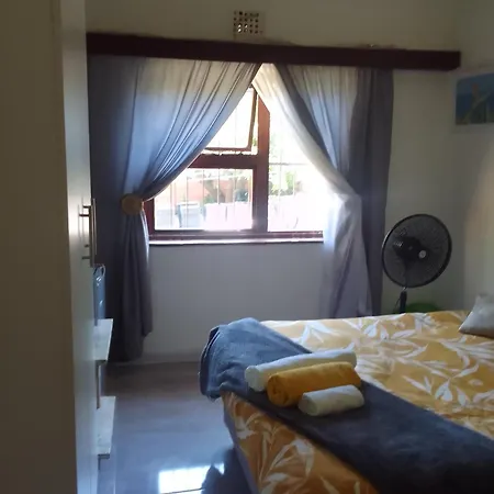 Lrn Brackenfell Homestay Cidade Do Cabo Exterior foto