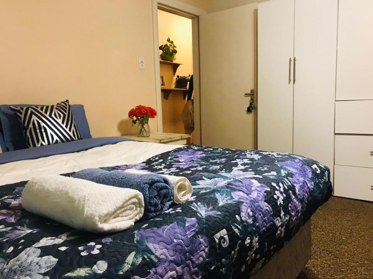 Quarto em Acomodações Particulares Lrn Brackenfell Cidade Do Cabo